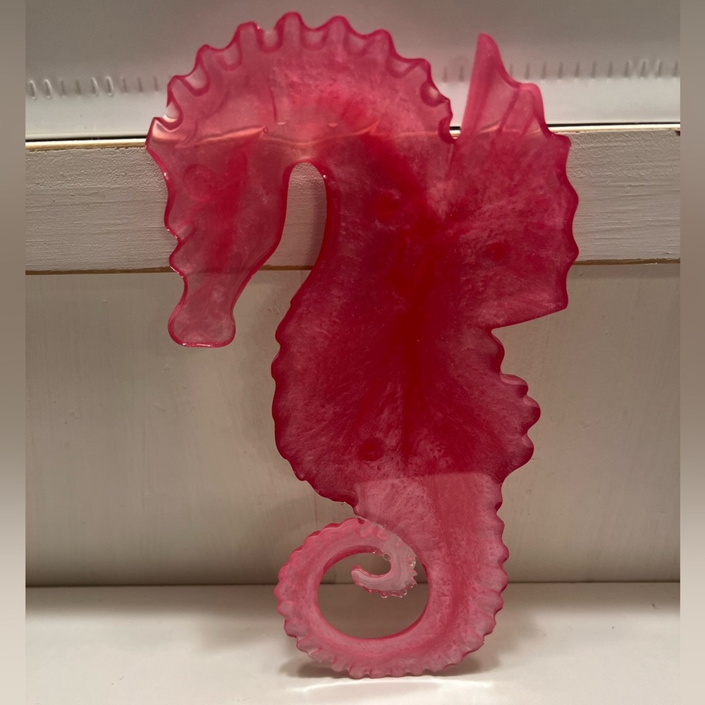 Pick (1) Seahorse Wall Art 4.5”x 8” - Picture 6 of 6